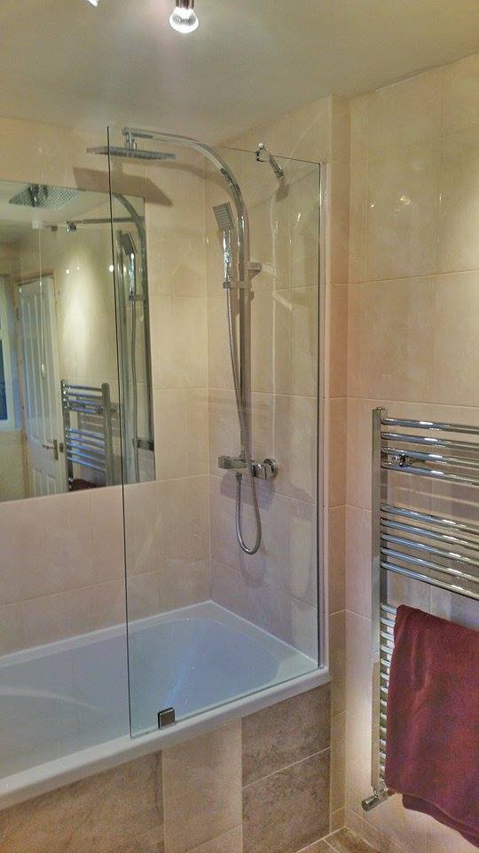 After getting tired of battling with moldy and unattractive shower curtains, our customer in Arnold opted to invest in a fixed toughened glass screen as long term hygienic, practical but still very eye-catching solution.
