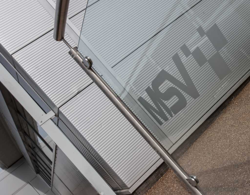 MSV office glass balustrade