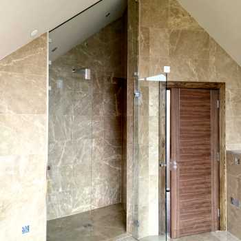 Shower Screens & Doors