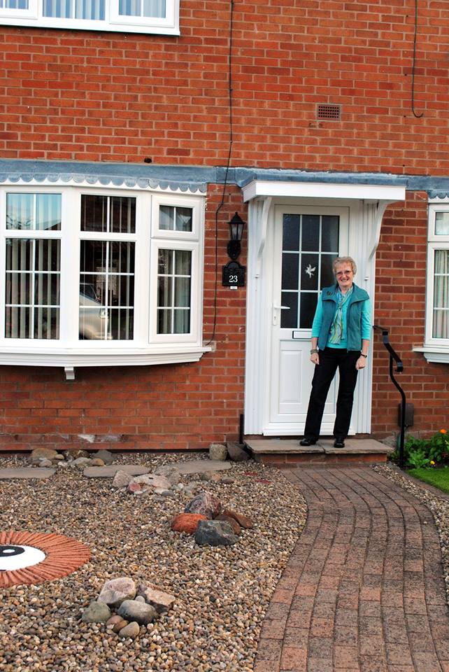 Company Director Danny Lee re-visited Mrs Murphy yesterday to apply the final touches to her recently installed new A-Rated uPVC windows and door (full front elevation). After also passing the Fensa inspection with flying colours, Danny says she's the happiest woman in Bingham!
