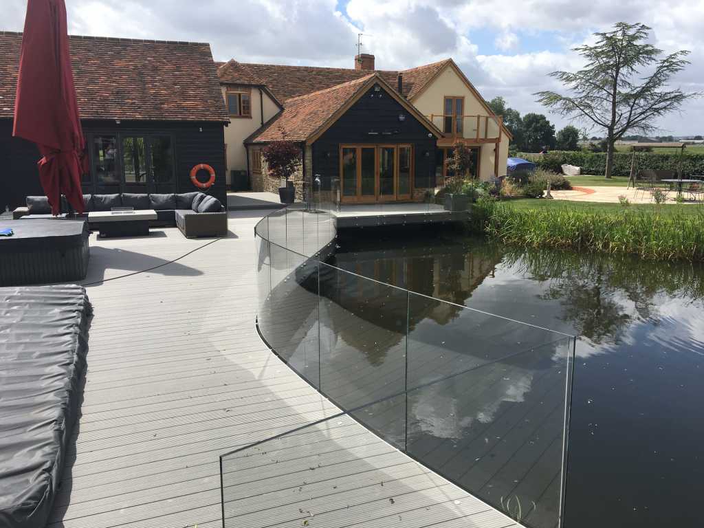balcony glass balustrade